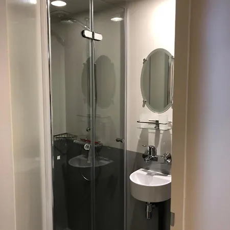Klipper Johanna Bådhotel *