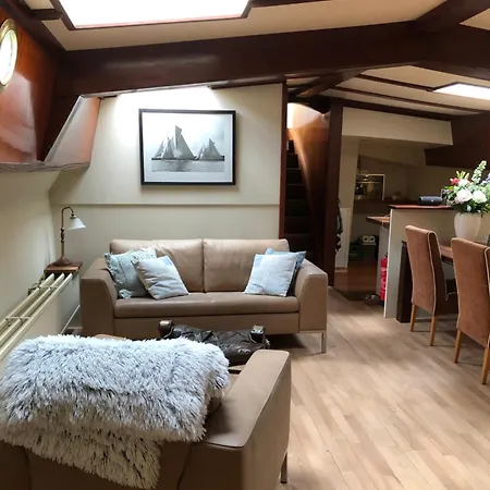 Klipper Johanna 모니켄담